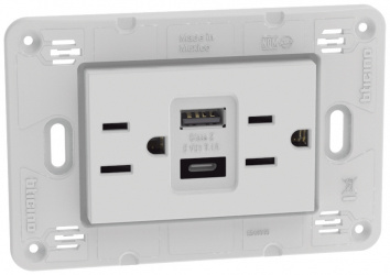 Bticino Tomacorriente JW4188ACQ, 2 Enchufes, 1x USB-A, 1x USB-C, 125V, 15A, Blanco 