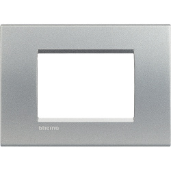 Bticino Placa de Pared LNA4803TE, 3 Puertos, Plata 