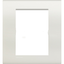Bticino Placa Rectangular de Pared LNA4826BI, 6 Puertos, Blanco 