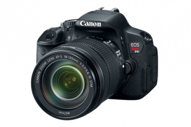 Canon EOS Rebel T4i EF-S 18-135mm, ISO 400-6400, 18.5MP 
