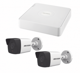 Hikvision Kit de Vigilancia DS-7104NI-Q1/4P(C) de 2 Cámaras IP Bala y 4 Canales, con Grabadora 