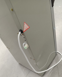 Hypermark Dispensador de Agua Bluewater, Frio/Caliente, Negro/Plata ― No funciona la opción para calentar agua; presenta algunos golpes. 