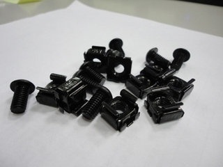 Intellinet 710718 Tornillos y Tuercas para Rack/Gabinete 19'', 20 Piezas 