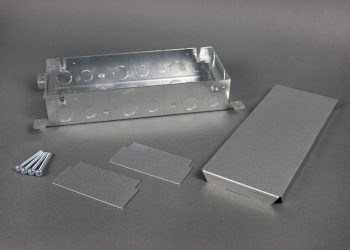 Legrand Caja de Piso 880M3, Aluminio 