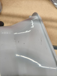 Mabe Aire Acondicionado Portátil PTM12CABWJM2, 12.000BTU/h, Blanco ― El equipo presenta un golpe y raspones, pero sigue siendo funcional. 