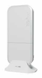 Access Point MikroTik wAP ax, 2400Mbit/s, 3 x RJ-45, 2.4/5GHz, 2 Antenas Internas de 2,5 dBi, 1 Pieza 