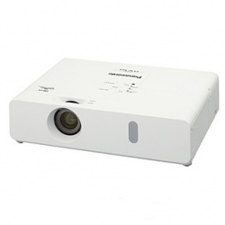 Proyector Panasonic PT-VX42Z 3LCD, XGA 1024 x 768, 4000 Lúmenes, Blanco 