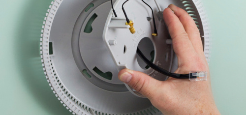 Montaje No penetrante de Techo con Mástil pregalvanizado de 1.25 diam Montaje No penetrante de Techo con Mástil pregalvanizado de 1.25 diam