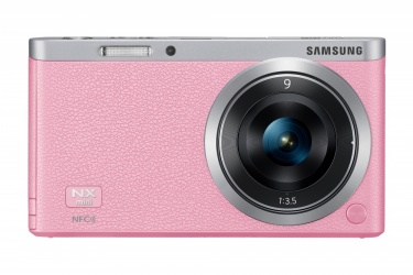 Cámara Digital Samsung NX Mini, Smart Cámara Pantalla Táctil Flip Up, 20.5MP, WiFi, Rosa 