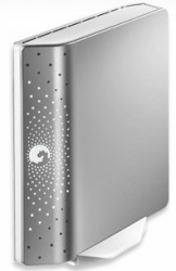 Disco Duro Externo Seagate FreeAgent Desktop, 2TB, USB, Plata - para Mac/PC 