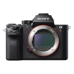 Cámara Sony Alpha α7R II con Sensor CMOS, 42.4MP, Zoom Digital 4x, Negro 