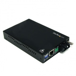 StarTech.com Convertidor de Medios Ethernet 10/100 Mbps a Fibra Monomodo Conector SC, 30km 