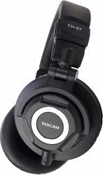 Tascam Audífonos para Monitoreo TH-07, Alámbrico, 2.6 Metros, 3.5/6.3mm, Negro 