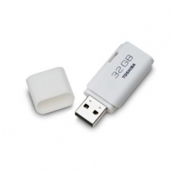 Memoria USB Toshiba TransMemory U202, 32GB, USB 2.0, Blanco 