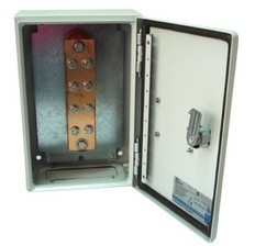 Total Ground Barra de Unión Tierra Física, 1999A, con Gabinete 