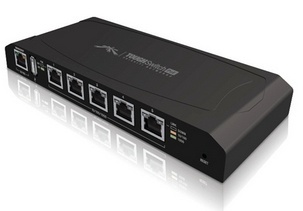 Ubiquiti Networks Inyector de Corriente PoE Gigabit Ethernet TOUGHSwitch, 24V, 5x RJ-45 