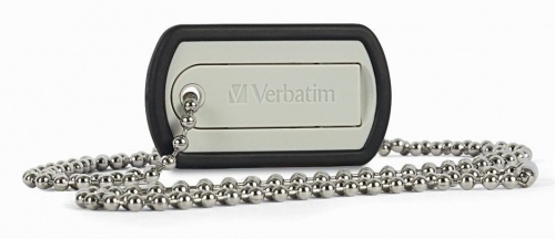 Memoria USB Verbatim Dog Tag, 8GB, USB 2.0, Negro 