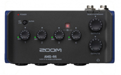 Zoom Interfaz de Audio USB AMS-44, Entrada 4 x XLR/TRS, Salida 3.5mm 