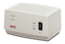 Regulador APC LE600 Line-R, 120V, 680 Joules, 4 Contactos