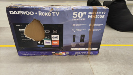 Daewoo Smart TV LED DAW50UR 50", 4K Ultra HD, Negro ― La caja esta maltratada