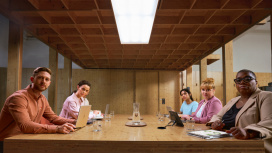 Laptop HP EliteBook 1040 G11, 14" 2880x1800, Intel Core Ultra 7 155H, 32GB, 1TB SSD, Windows 11 Pro, Inglés - Imagen adicional 4