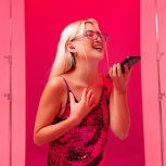 JLaB Audífonos Intrauriculares con Micrófono Go Pop ANC, Inalámbrico, Bluetooth, Cancelación de Ruido, Morado - Imagen adicional 5