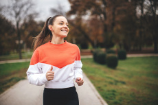 JVC Audífonos Intrauriculares con Micrófono Gumy True, Inalámbrico, Bluetooth, Rosa - Imagen adicional 6