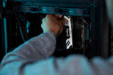 Memoria RAM Kingston Fury Renegade DDR5, 8200MHz, 24GB, CL42, XMP, Plata image