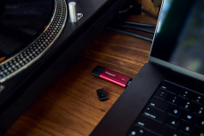 SSD Externo Kingston Dual Portable, 2 TB, USB-C/USB-A, Rojo image