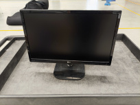 Monitor LG 22MP48HQ LED 21.5", 1920x1080 Full HD, 76Hz, HDMI, Negro ― Equipo de trabajo utilizado en oficina, con datalles esteticos.