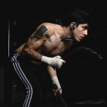 STF Audífonos Intrauriculares Deportivos con Micrófono Omnia, Inalámbrico, Bluetooth, Micro USB, Gris - Imagen adicional 1