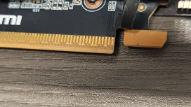 Tarjeta de Video Zotac NVIDIA GeForce RTX 5060 AMP, 8GB 128-bit GDDR7, PCI Express x8 5.0 ― Presenta un leve raspon en el PCI.