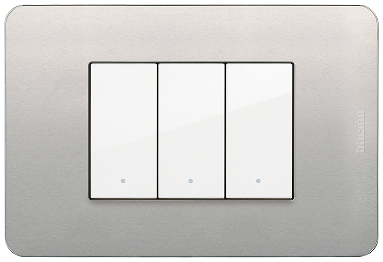 Bticino Placa de Aluminio para Pared JA4803AAQ, 3 Puertos, Natural