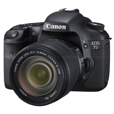 Canon EOS 7D EF-S 18-135mm f/3.5-5.6 IS, 18MP, ISO 100 - 6400, CMOS, con Video