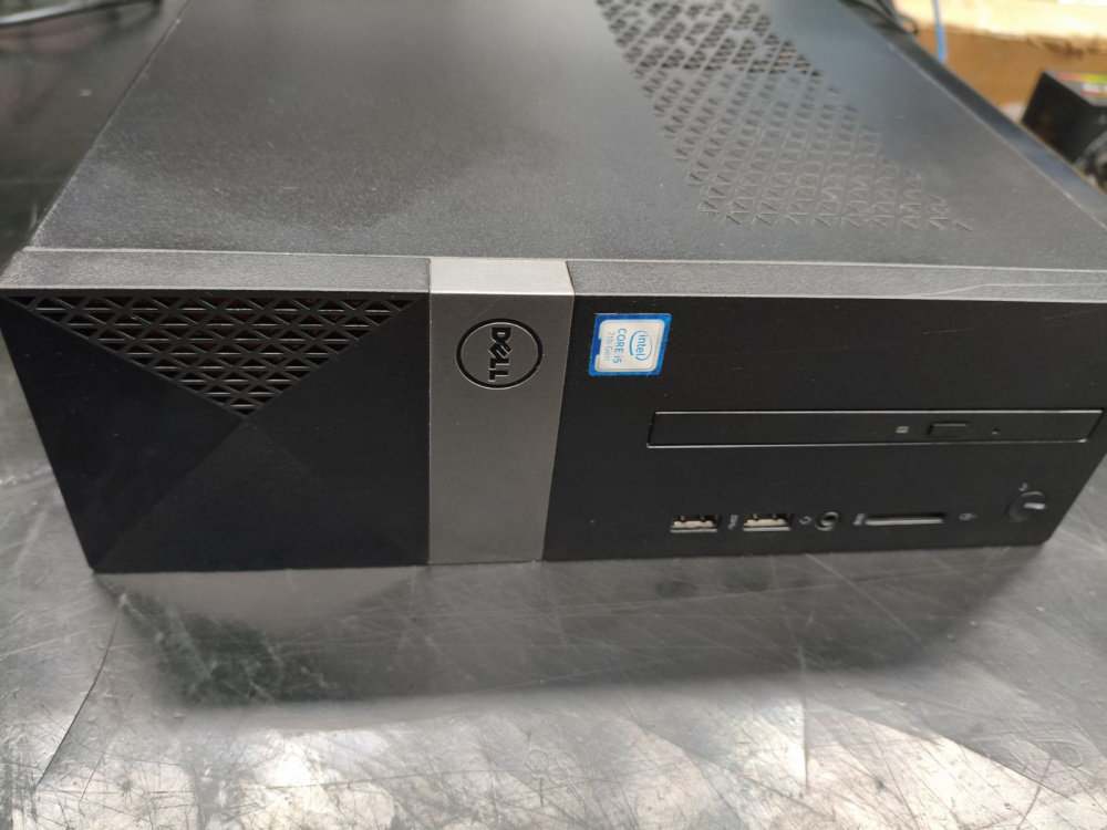 Computadora Dell Vostro 3268, Intel Core i5-7400, 4GB, 500GB, Wi-Fi, Windows 10 Pro ― Equipo usado en oficina; no incluye cables ni accesorios.