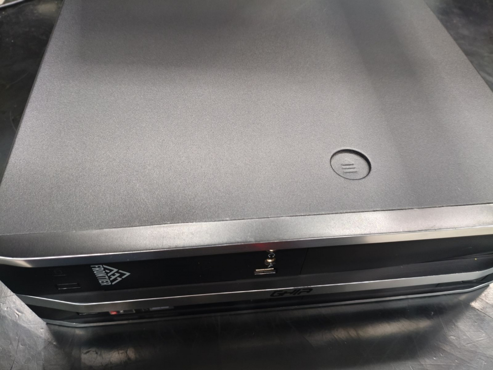 Computadora Ghia PCGHIA-2573, AMD Ryzen 5 2400G, 8GB, 240GB SSD, sin Sistema Operativo ― Equipo utilizado en oficina; incluye tomacorriente, teclado y mouse.