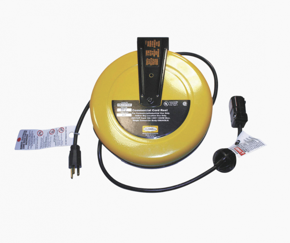 Hubbell Extensión HBL5969VBLK, 3 Contactos, 10A, 125V, 7.6 Metros, Negro/Amarillo