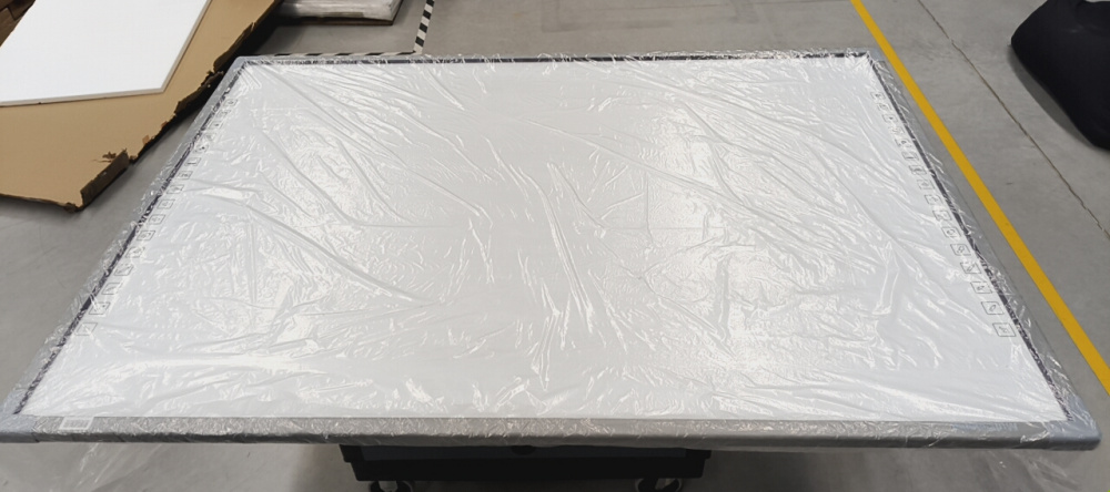 Multimedia Screens Pizarrón Interactivo PM-87IR, USB, 172 x 122cm ― La caja está maltratada y faltan dos plumas y un cable USB.