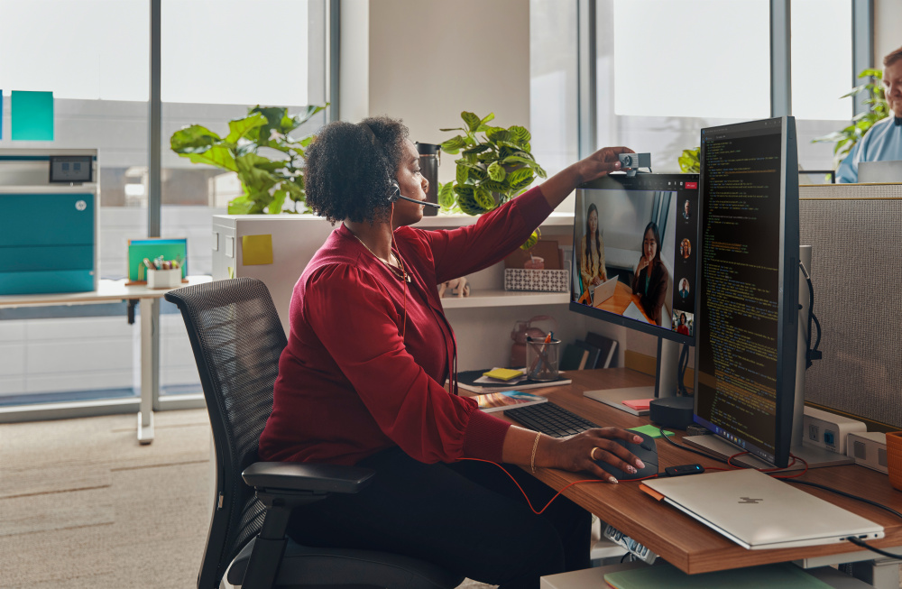 Poly Audífonos con Micrófono Blackwire 3315, Alámbrico, 3.5mm, Negro