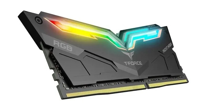 Kit Memoria RAM Team Group Night Hawk RGB DDR4, 3200MHz, 64GB (2 x 32GB), Non-ECC, CL16