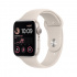 Apple Watch SE GPS, Caja de Aluminio Color Blanco Estelar de 44mm, Correa Deportiva Color Blanco Estelar  1