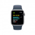 Apple Watch SE 2 GPS, Caja de Aluminio Color Plata de 40mm, Correa Deportiva S/M Color Azul Tormenta - Imagen adicional 3