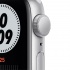 Apple Watch SE Nike GPS, Caja de Aluminio Color Plata de 40mm, Correa Deportiva Negra  2