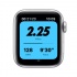 Apple Watch SE Nike GPS, Caja de Aluminio Color Plata de 40mm, Correa Deportiva Negra  3