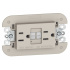 Bticino Tomacorriente KM4188GFG6, 2 Enchufes, 127V, 15A, Arena  1