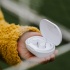 JLab Audífonos Intrauriculares Deportivos JBuds Air Sport, Inalámbrico, Bluetooth, Blanco - Imagen adicional 4