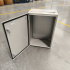 Precision Gabinete para Pared, 600 x 400mm, Acero- Incluye Chapa y Llave ― Cuesta cerrar la puerta y tiene abolladuras en algunas esquinas. - Imagen adicional 6