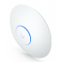 Access Point Ubiquiti Networks U7-LR, 7300Mbit/s, 1 x RJ-45, 2.4/5GHz, 5 Antenas Internas de 6 dBi, 1 Pieza  7