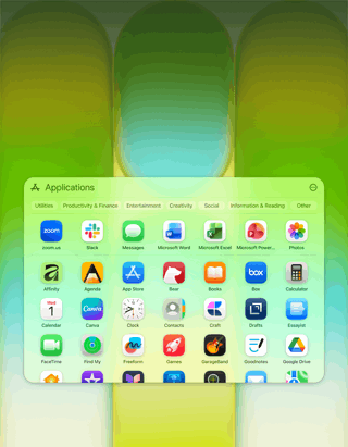 Pantalla de una MacBook Neo con la ventana Apps que contiene una gran variedad de apps